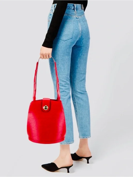 Louis Vuitton Red Cluny Epi Leather Bucket Shoulder Bag - Picture 2 of 13